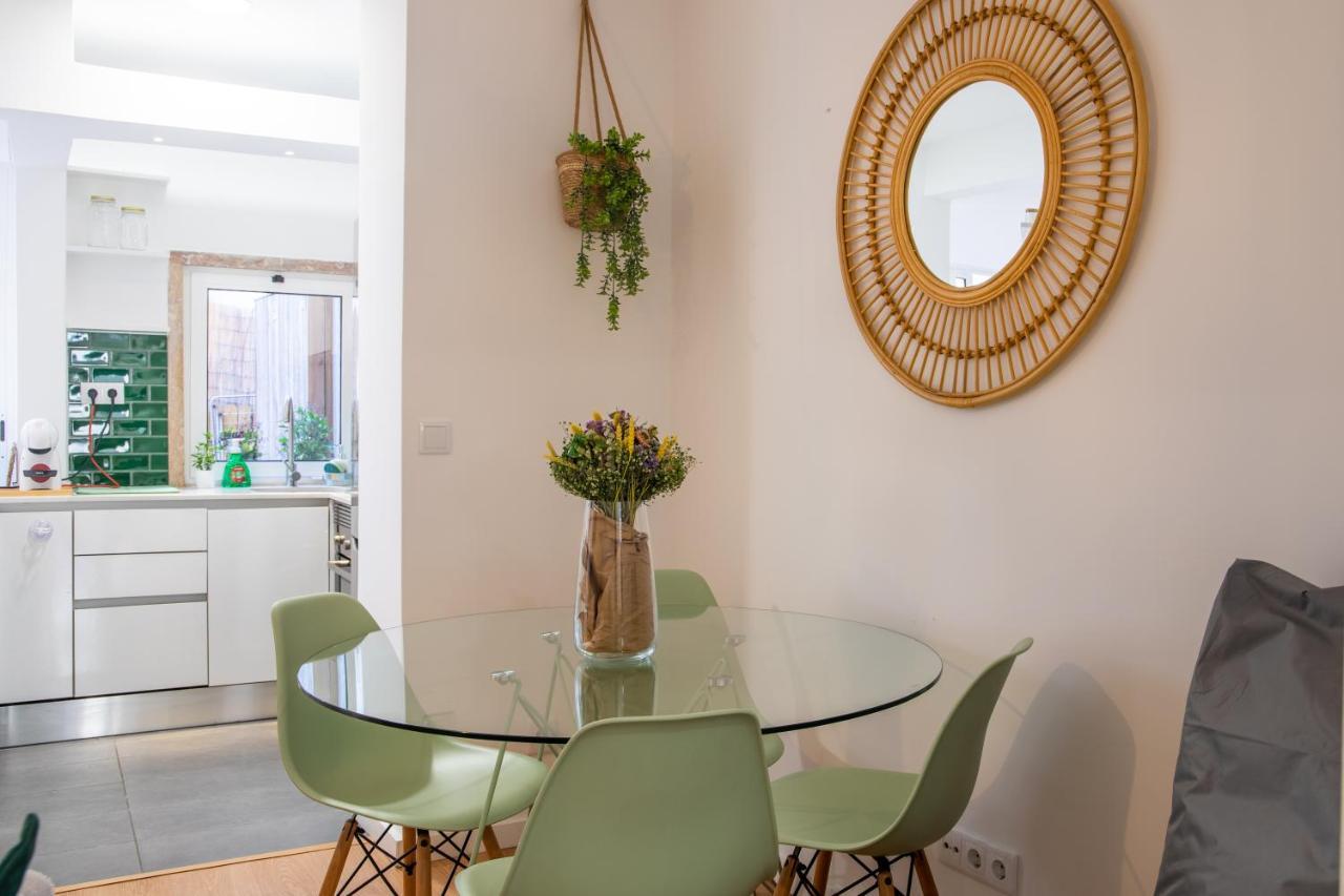 Charming 1 Bedroom Apartment W/ Terrace Near Belem Lisabona Exterior foto